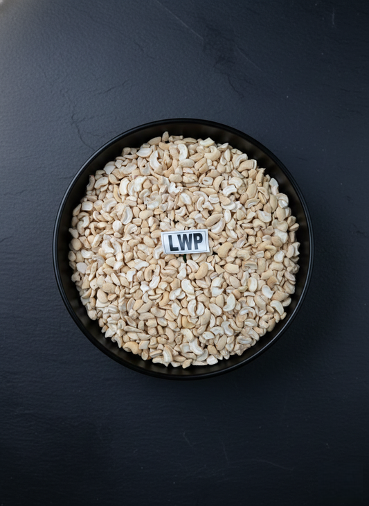 Cashew LWP – Large White Pieces (4 Pieces per Cashew)